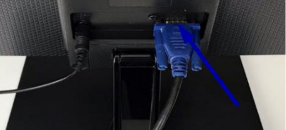 Подключение к монитору Подключение к монитору